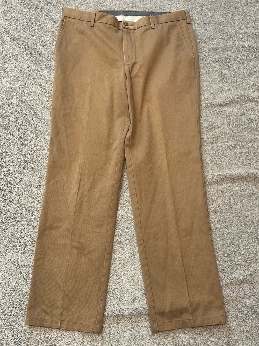 Jos. A. Bank Traveler Tailored Fit Cotton Blend Flat Front Chinos 35x30